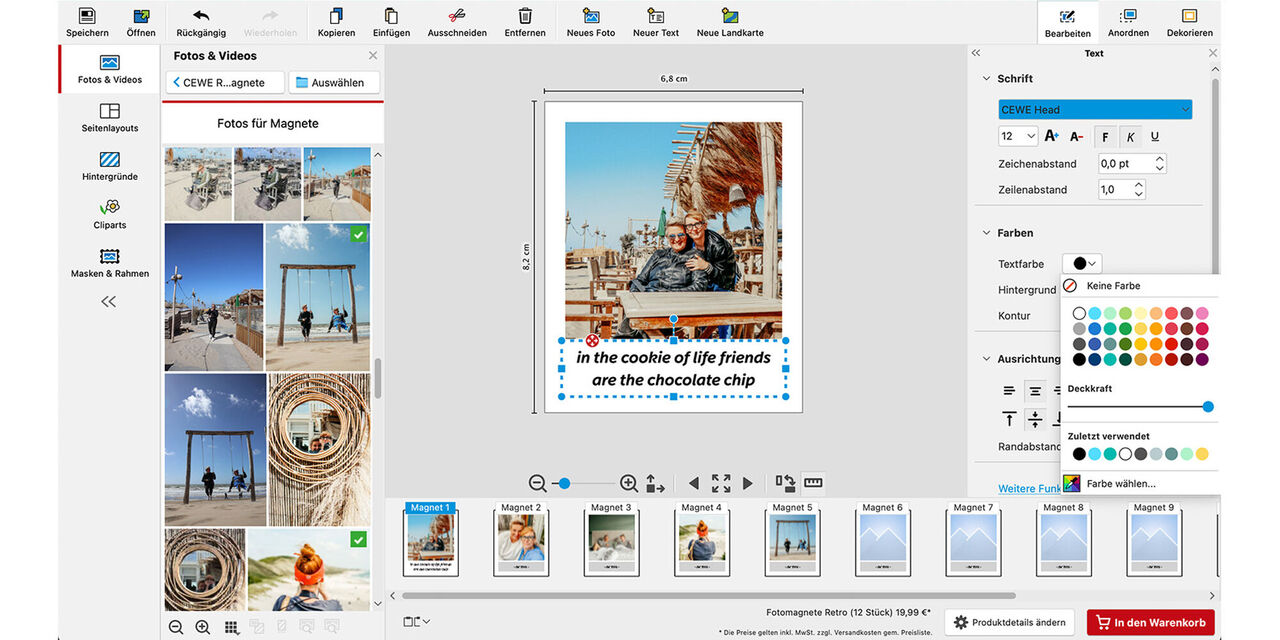 Screenshot aus der Hartlauer Foto World Software. Zu sehen ist die Bearbeitung eines Fotomagneten im Retrostil mit dem Urlaubsmotiv von zwei Freundinnen. Im Textblock auf dem weißen Rand des Magneten steht "In the cookie of life friends are the chocolate chip".
