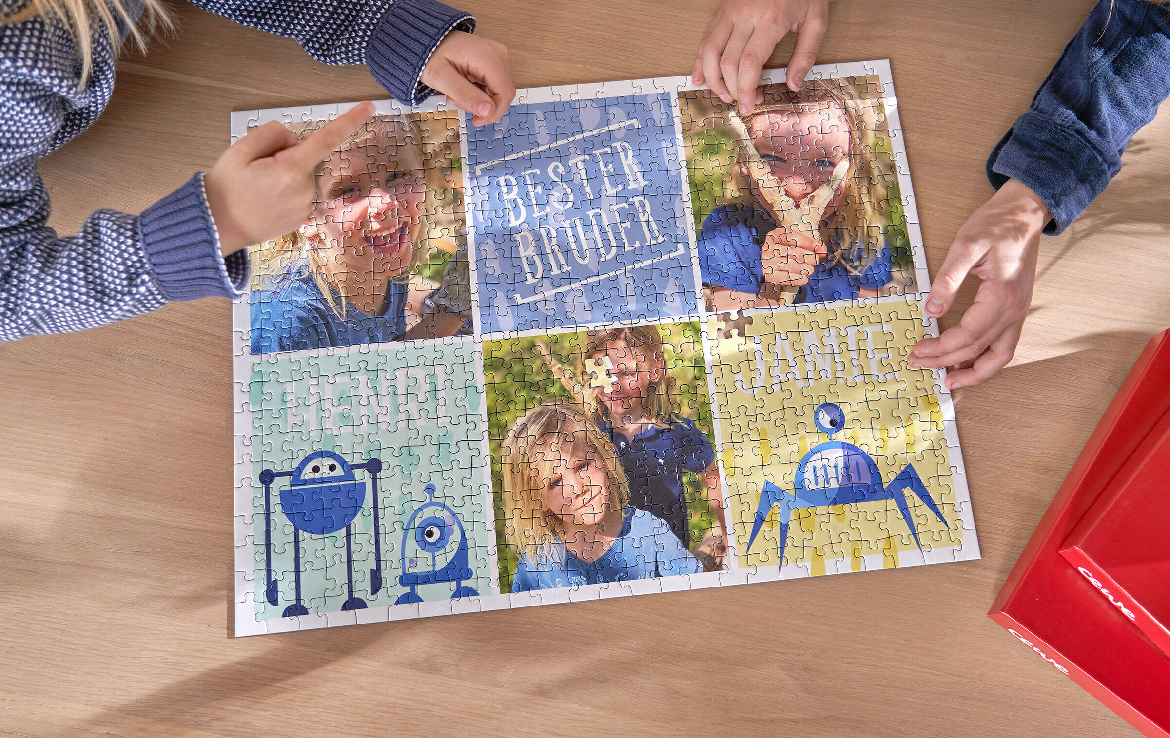 Fotopuzzle mit drei Fotos von Kindern und drei gestalteten Kacheln mit Monster-Cliparts und Schrift.